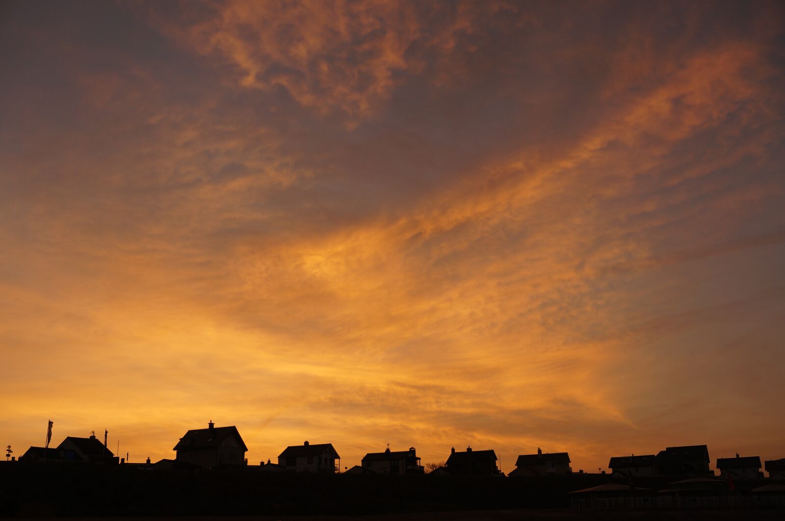 Sony Alpha NEX-5T sample photo. Rooftop, sky, sunset photography