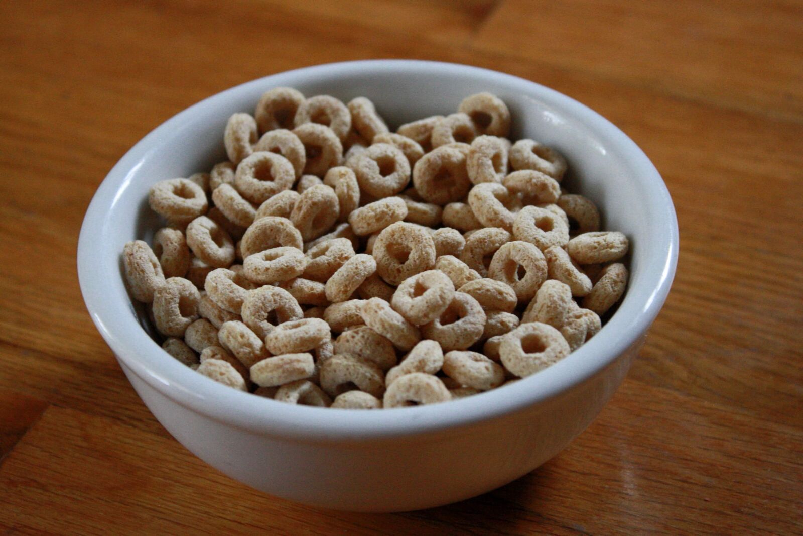 f/3.5-5.6 IS sample photo. Cereal, food, bowl, breakfast photography