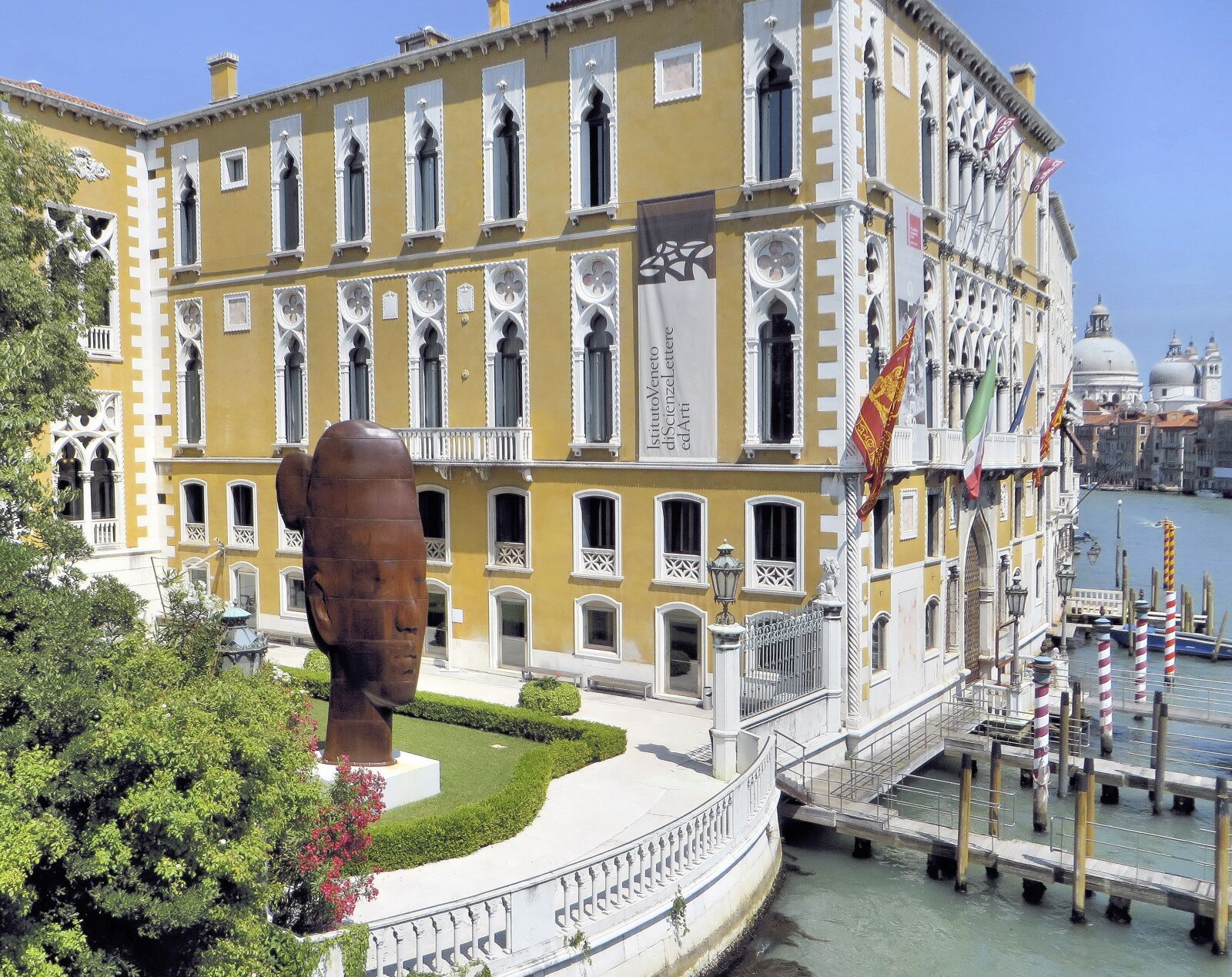 Canon PowerShot SX270 HS sample photo. Italy, venice, art photography
