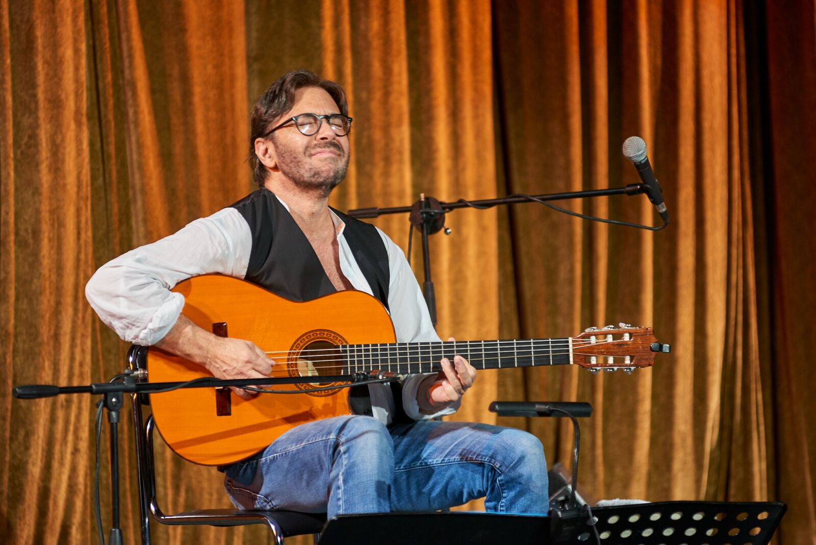 Nikon D800 sample photo. Jazz, concert, sound photography