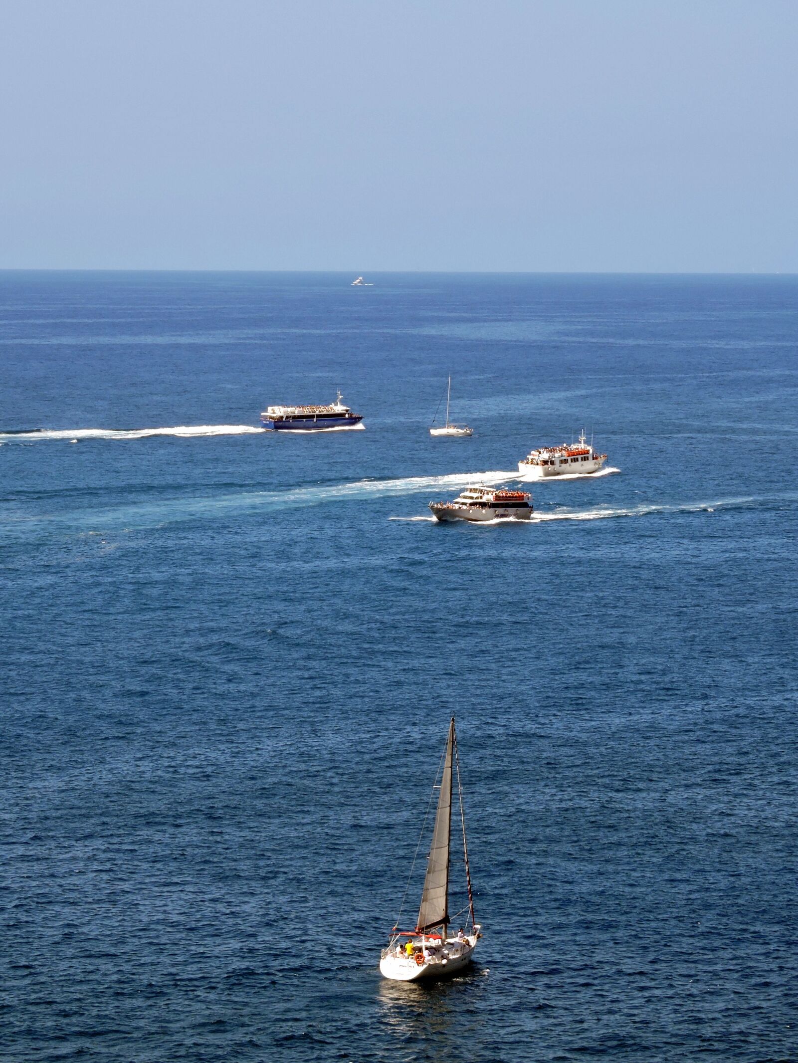 Nikon Coolpix P600 sample photo. Sea, boats, water photography