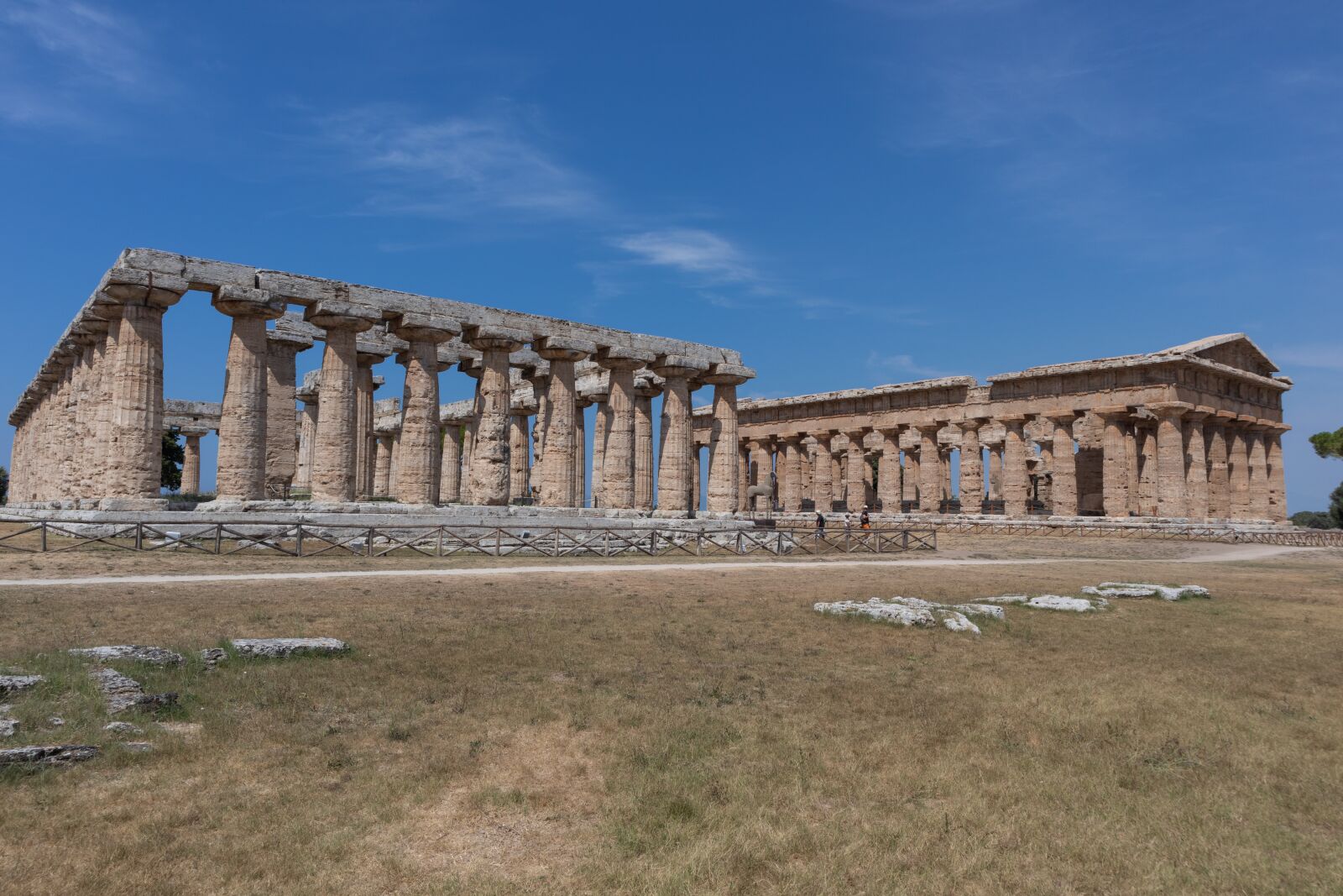 Canon EOS M100 sample photo. Basilica and temple of photography