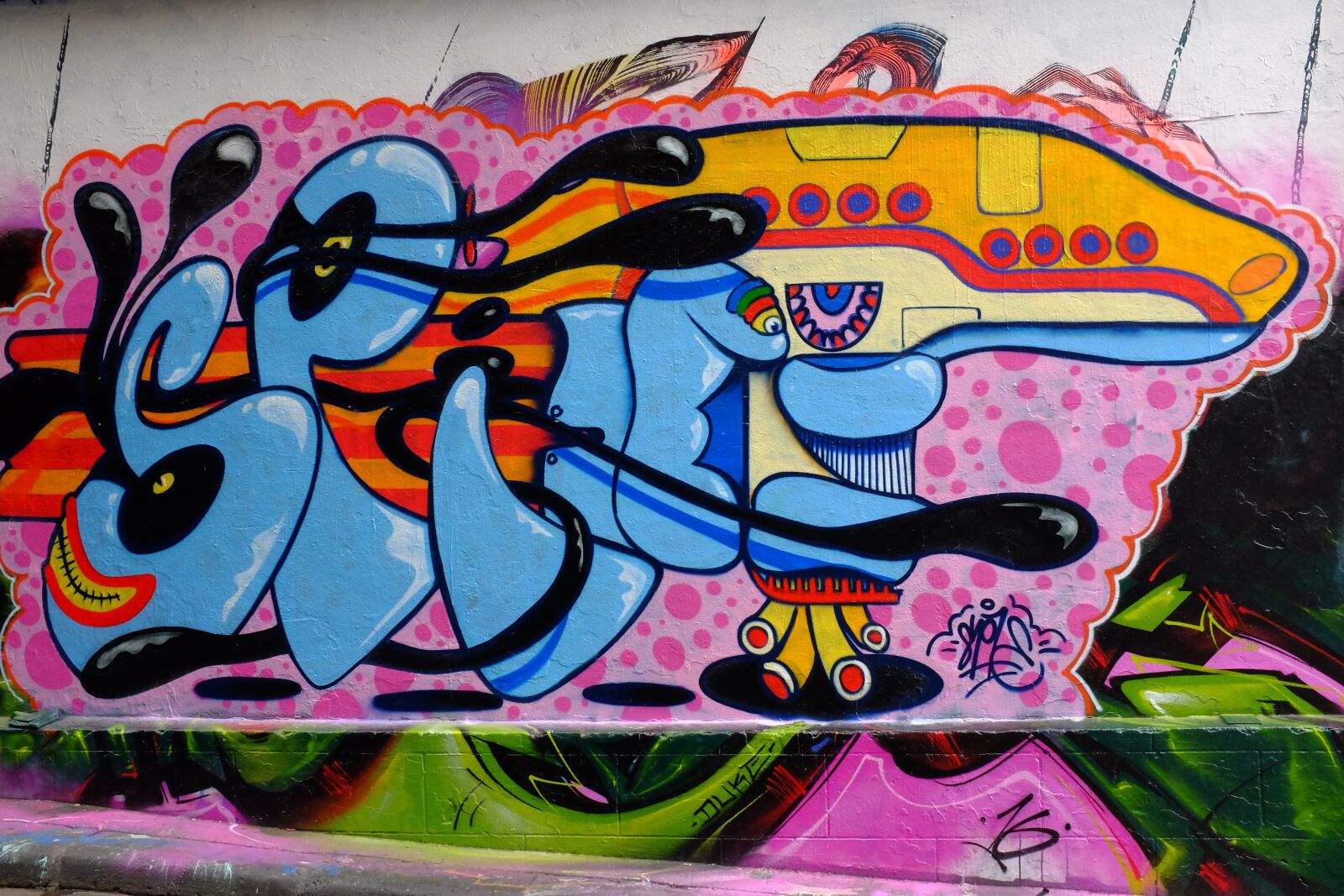 Fujifilm X100T sample photo. Street art, travel, vacation photography