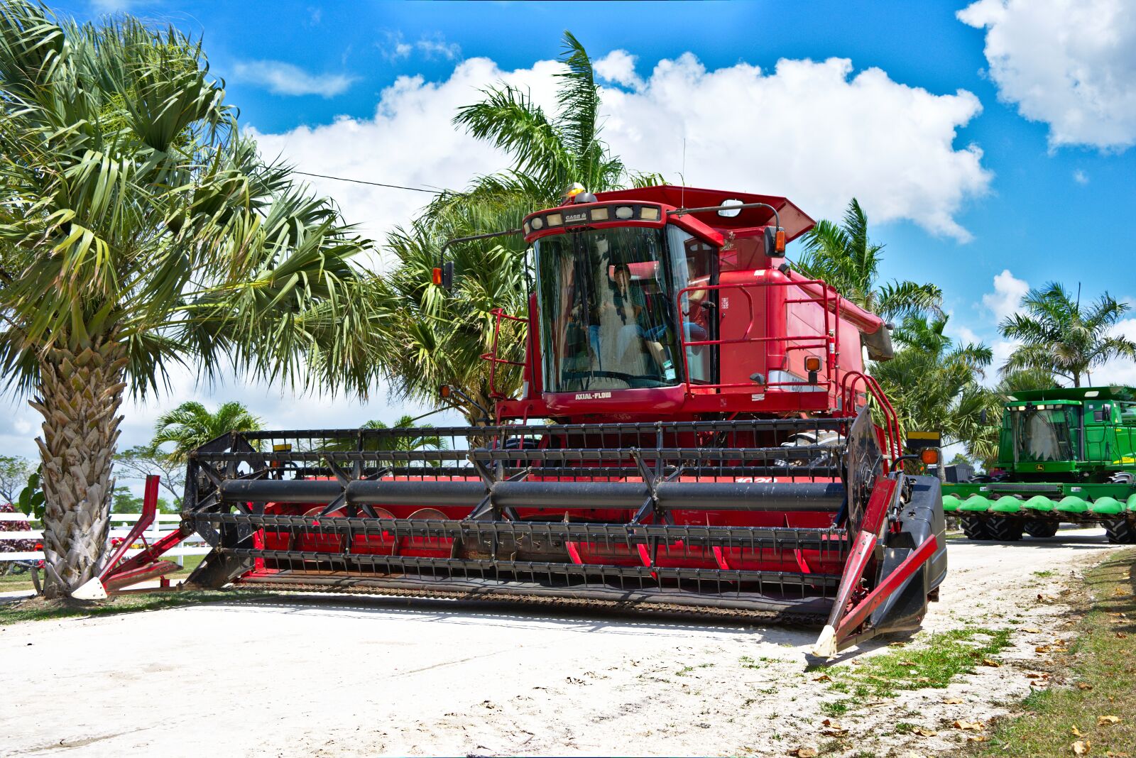 Nikon D7200 sample photo. Combine, thresher, farm photography