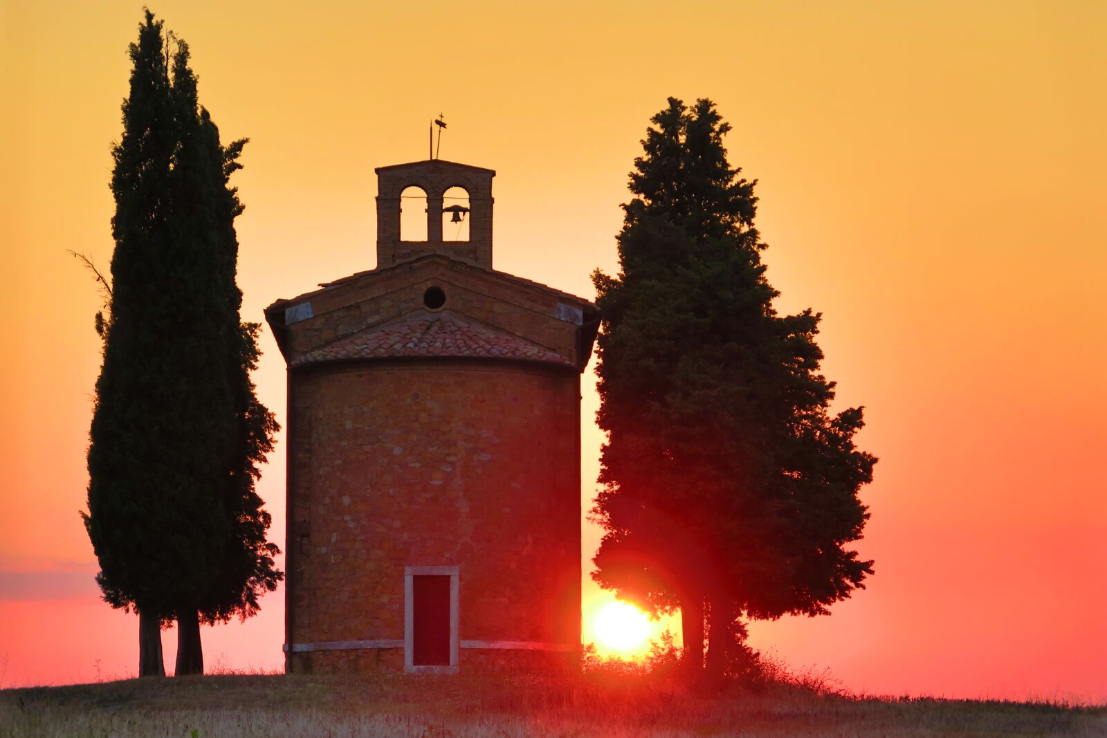 Canon PowerShot G16 sample photo. Sunset, sun, church photography