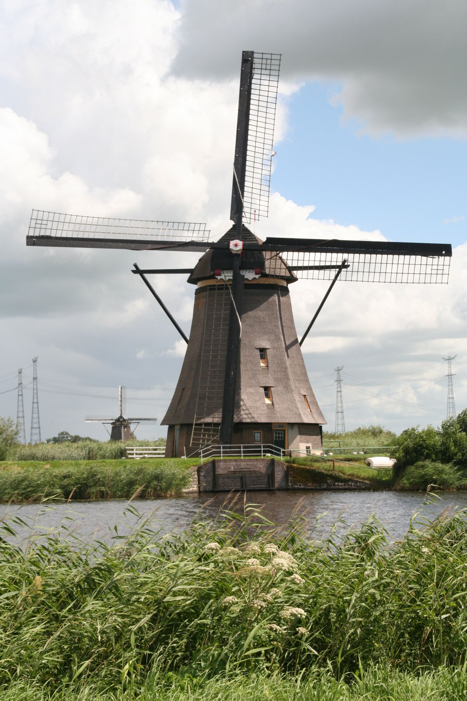 Canon EOS 350D (EOS Digital Rebel XT / EOS Kiss Digital N) sample photo. Mill, kinderdijk, netherlands photography