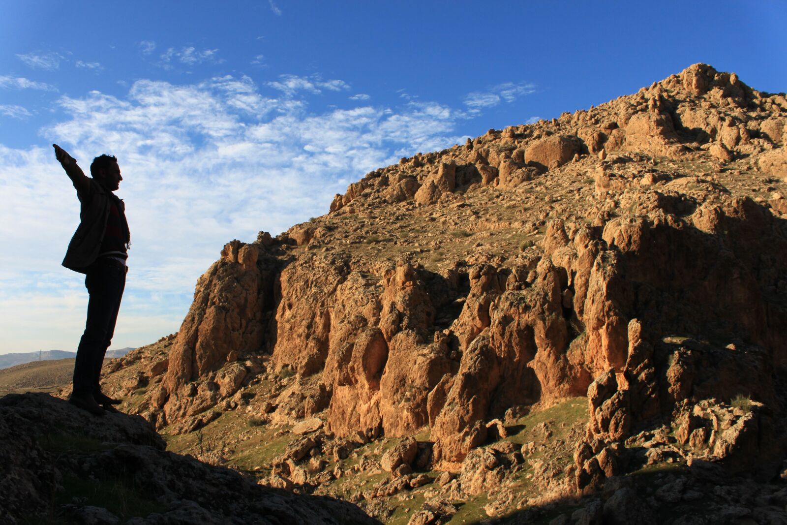 Canon EOS 500D (EOS Rebel T1i / EOS Kiss X3) sample photo. Portrait, mountain, human photography