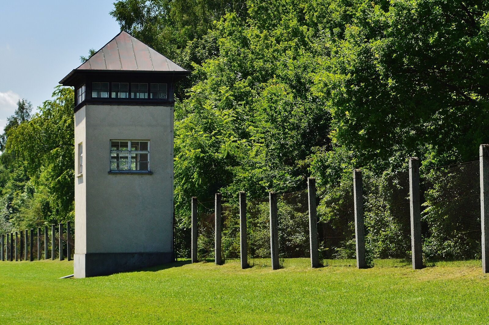 Nikon D3200 sample photo. Konzentrationslager, dachau, watchtower photography