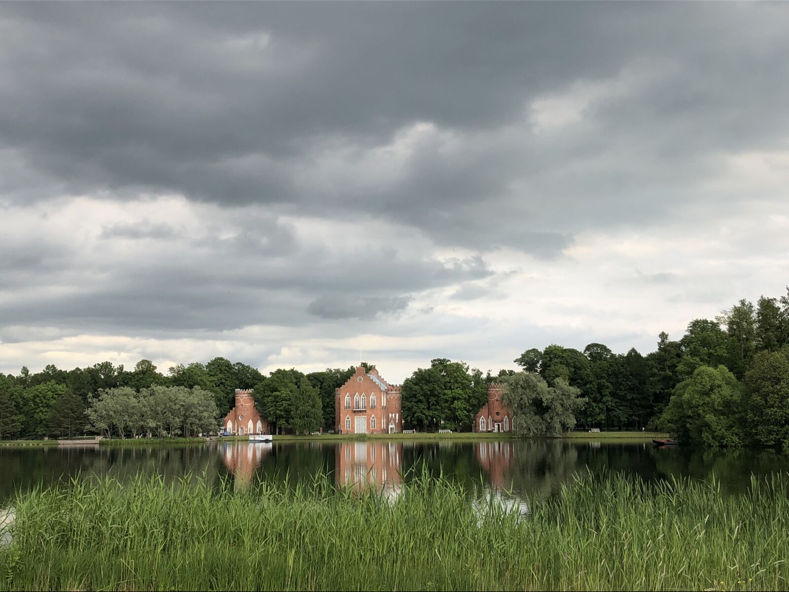 Apple iPhone 8 sample photo. Lake, building, forest photography