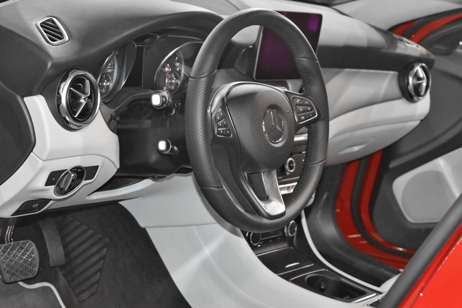 Nikon D5500 sample photo. Dashboard, expensive, gearshift, sedan photography