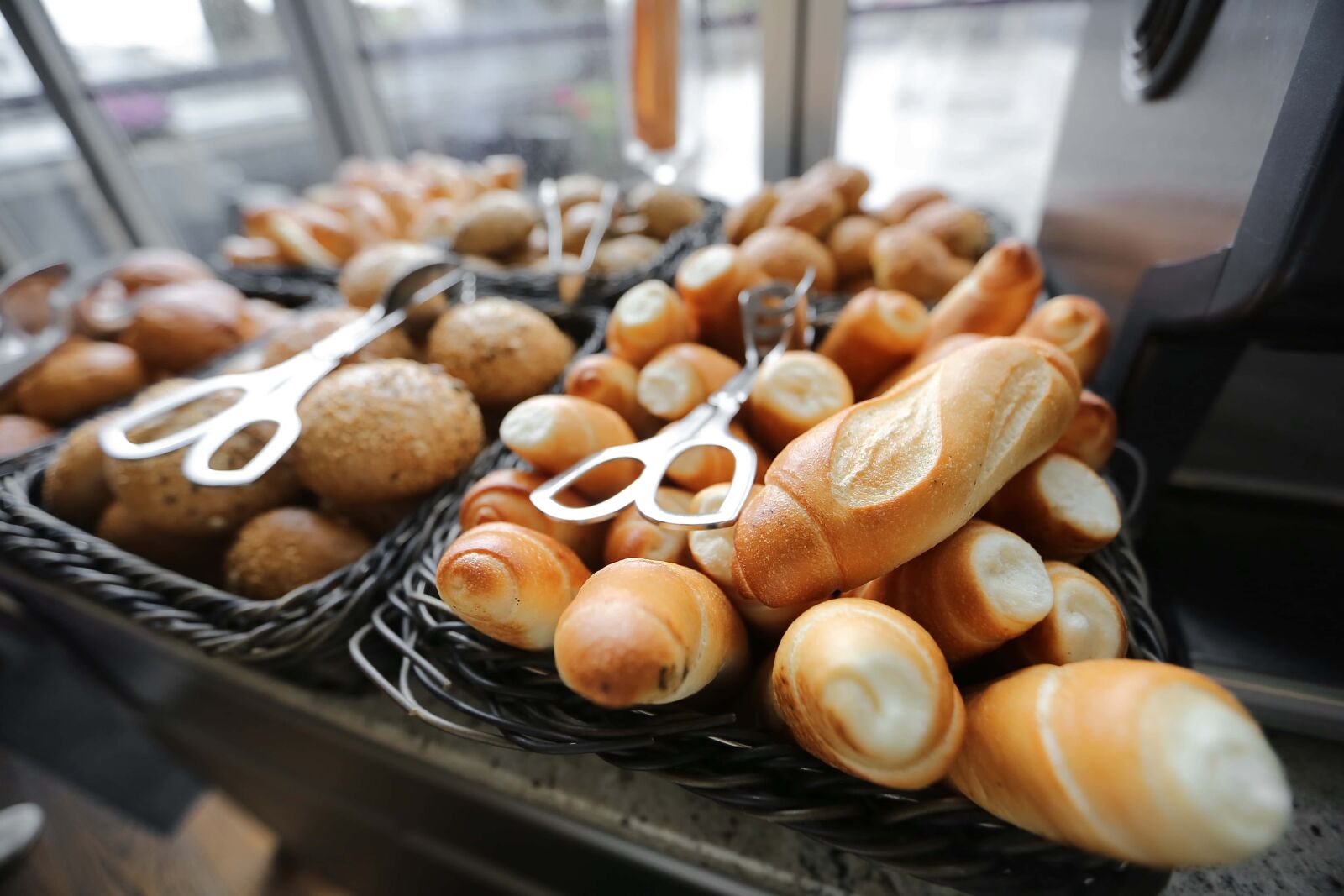 Canon EF 16-35mm F2.8L II USM sample photo. Organic, baked goods, seed photography