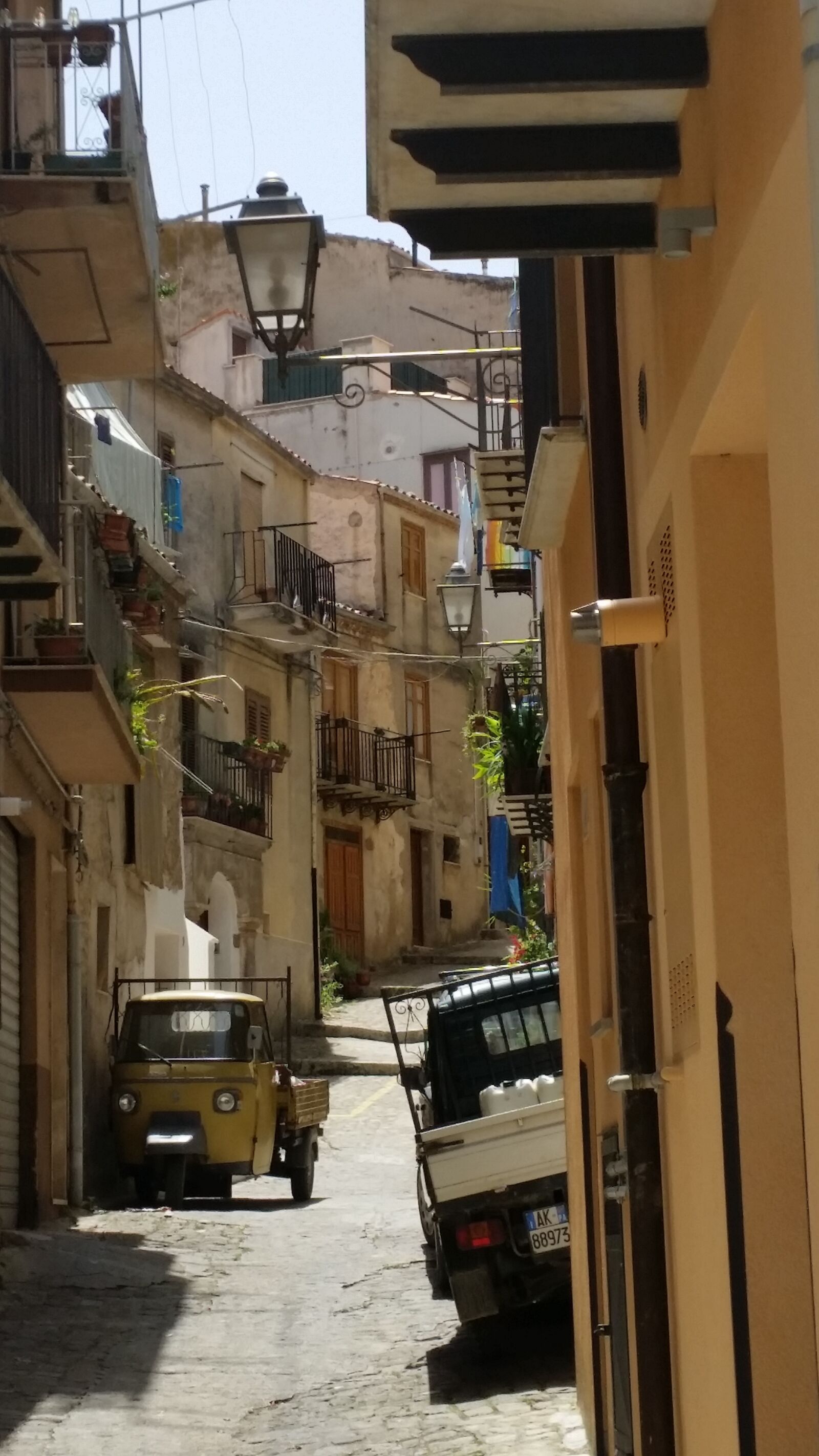 Samsung Galaxy S5 sample photo. Street, village, sicily photography