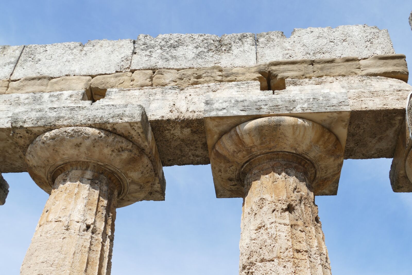 Panasonic Lumix DMC-FZ1000 sample photo. Paestum, italy, antiquity photography