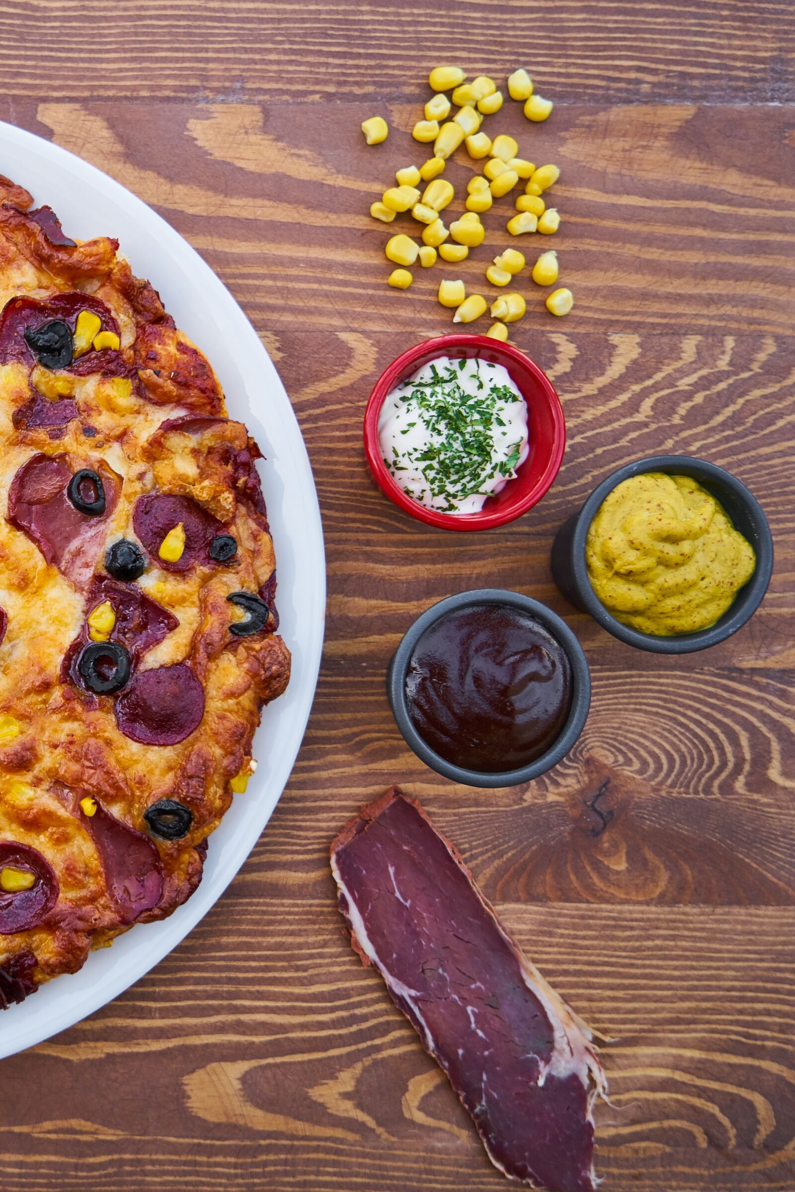 Sony a7R II sample photo. Pizza, dough, hot photography