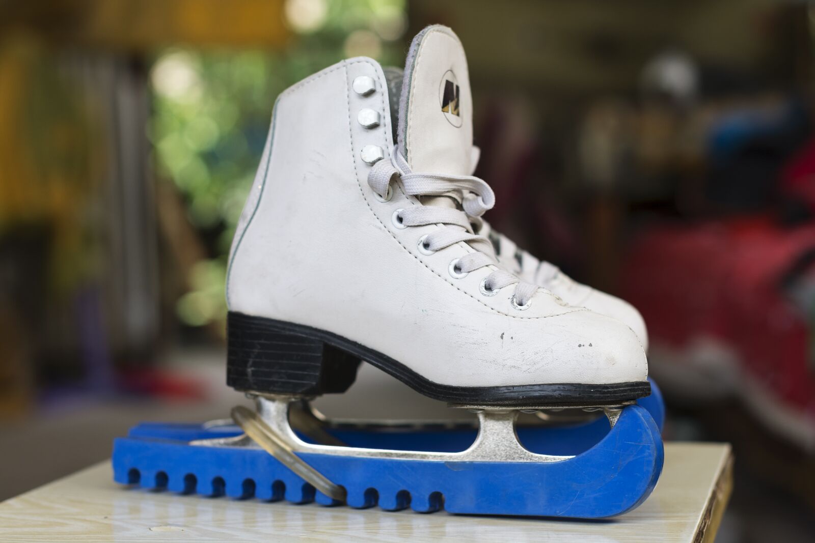 Nikon D7100 sample photo. Skates, white, women's photography