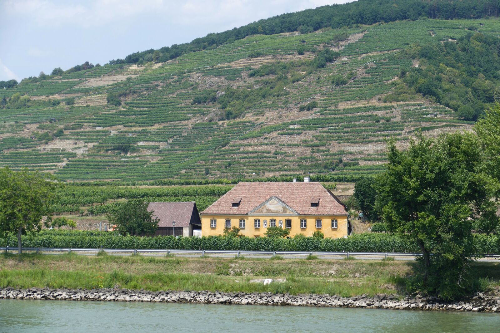 Panasonic Lumix DMC-FZ1000 sample photo. Wachau, austria, lower austria photography