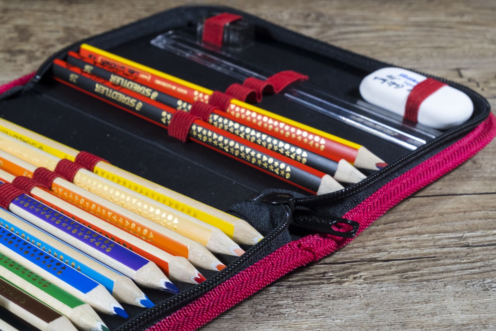 Fujifilm XF 18-55mm F2.8-4 R LM OIS sample photo. Back to school, school photography