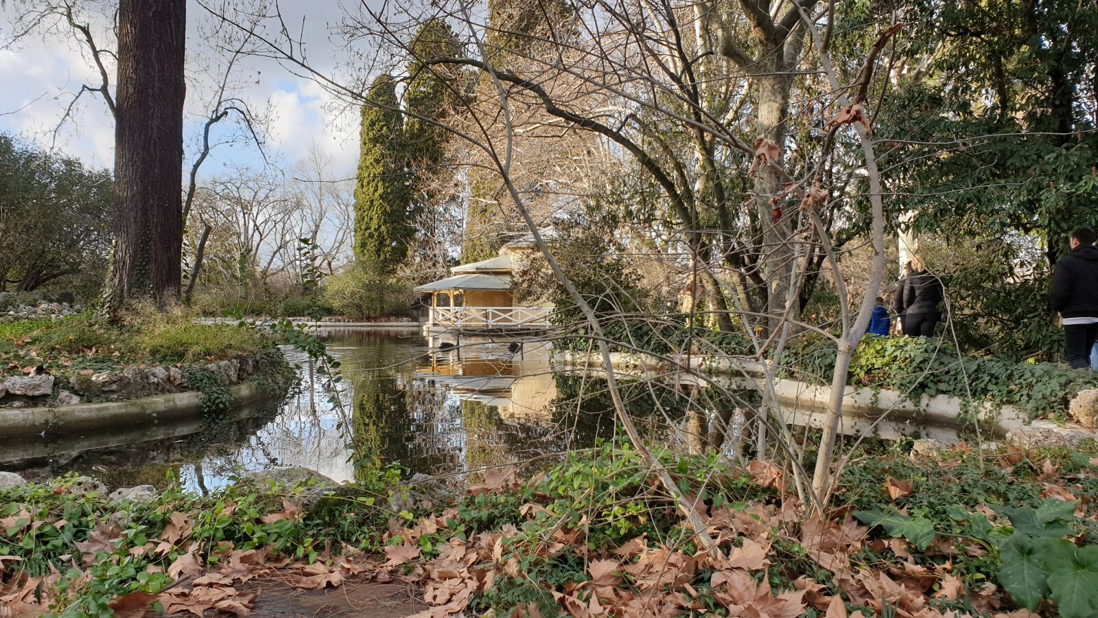 Samsung Galaxy S9+ sample photo. Parque, paisaje urbano, madrid photography