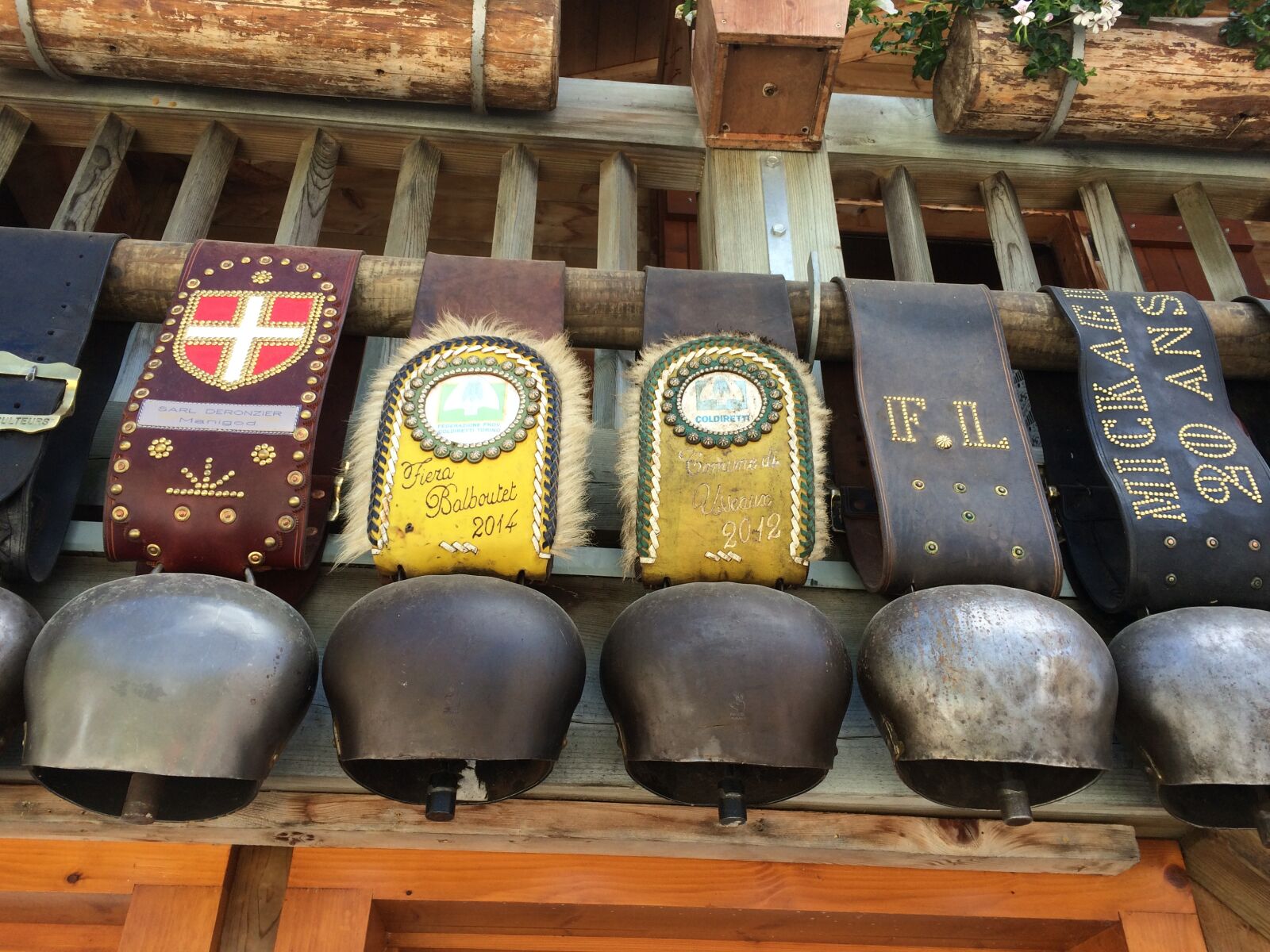 iPhone 5s back camera 4.15mm f/2.2 sample photo. Cowbells, france, mountains photography