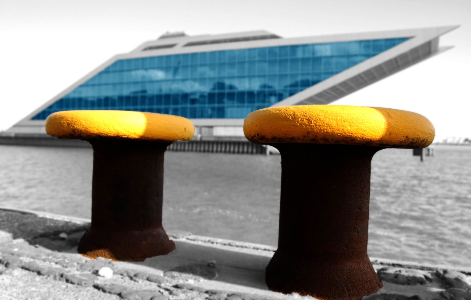 Canon EOS 600D (Rebel EOS T3i / EOS Kiss X5) sample photo. Hamburg, port, dockland photography