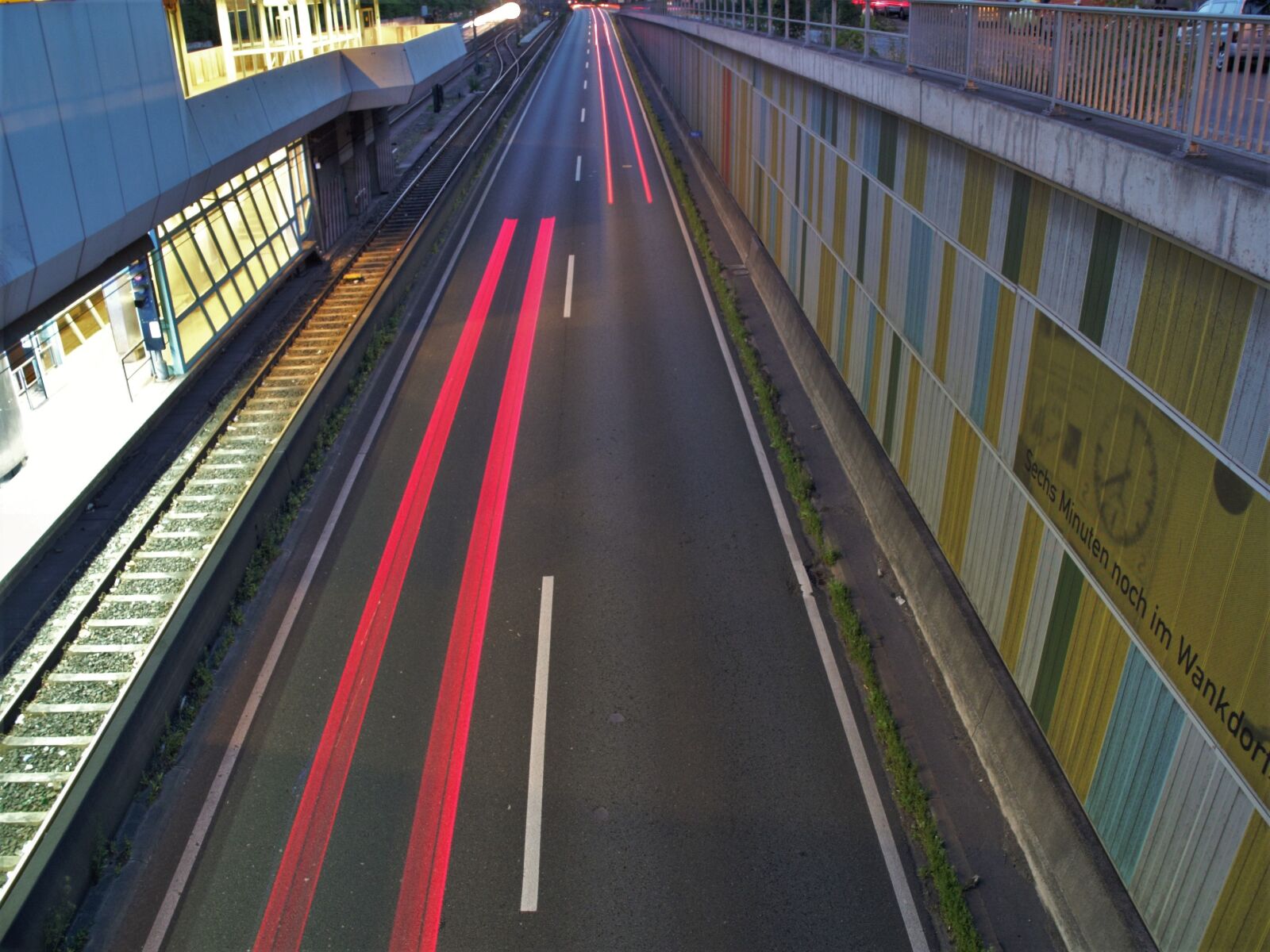 Fujifilm X10 sample photo. Highway, autos, traffic photography