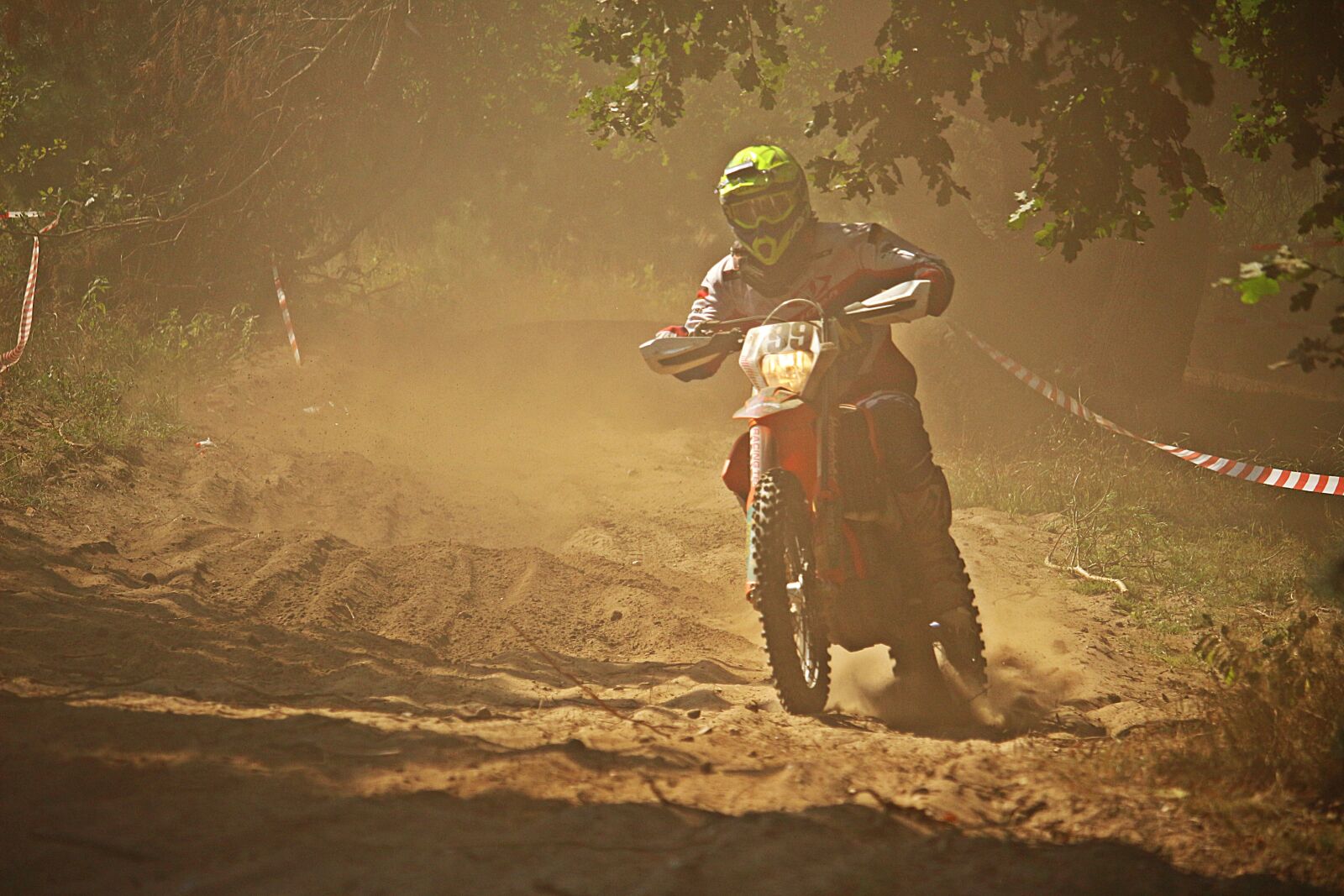 Canon EOS 100D (EOS Rebel SL1 / EOS Kiss X7) sample photo. Motocross, enduro, motorsport photography