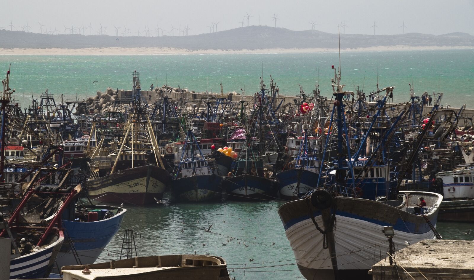 Pentax K-30 sample photo. Port, fishing boats, morocco photography