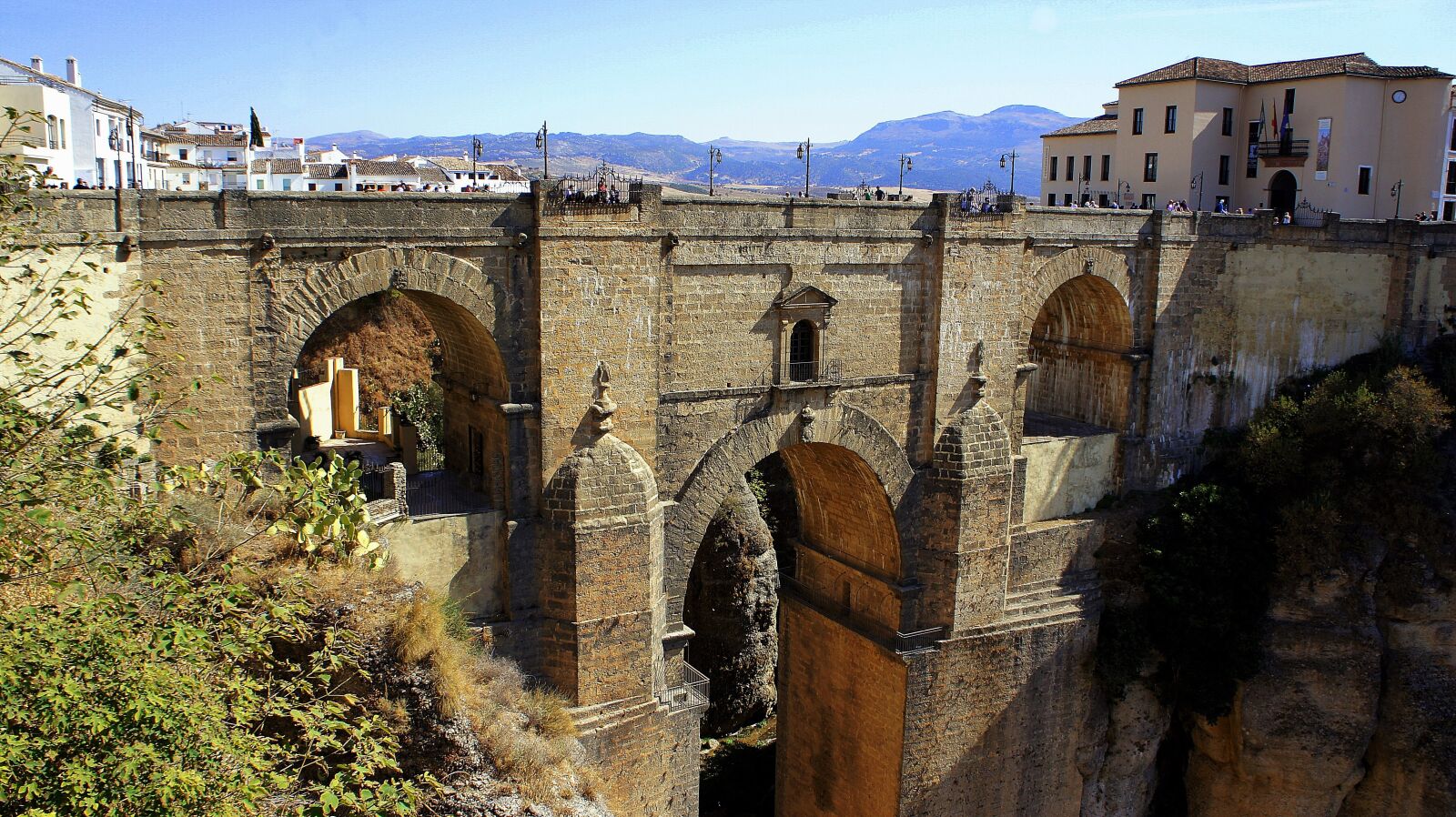 Sony Alpha NEX-3 + Sony E 18-55mm F3.5-5.6 OSS sample photo. Ronda, bridge, spain photography