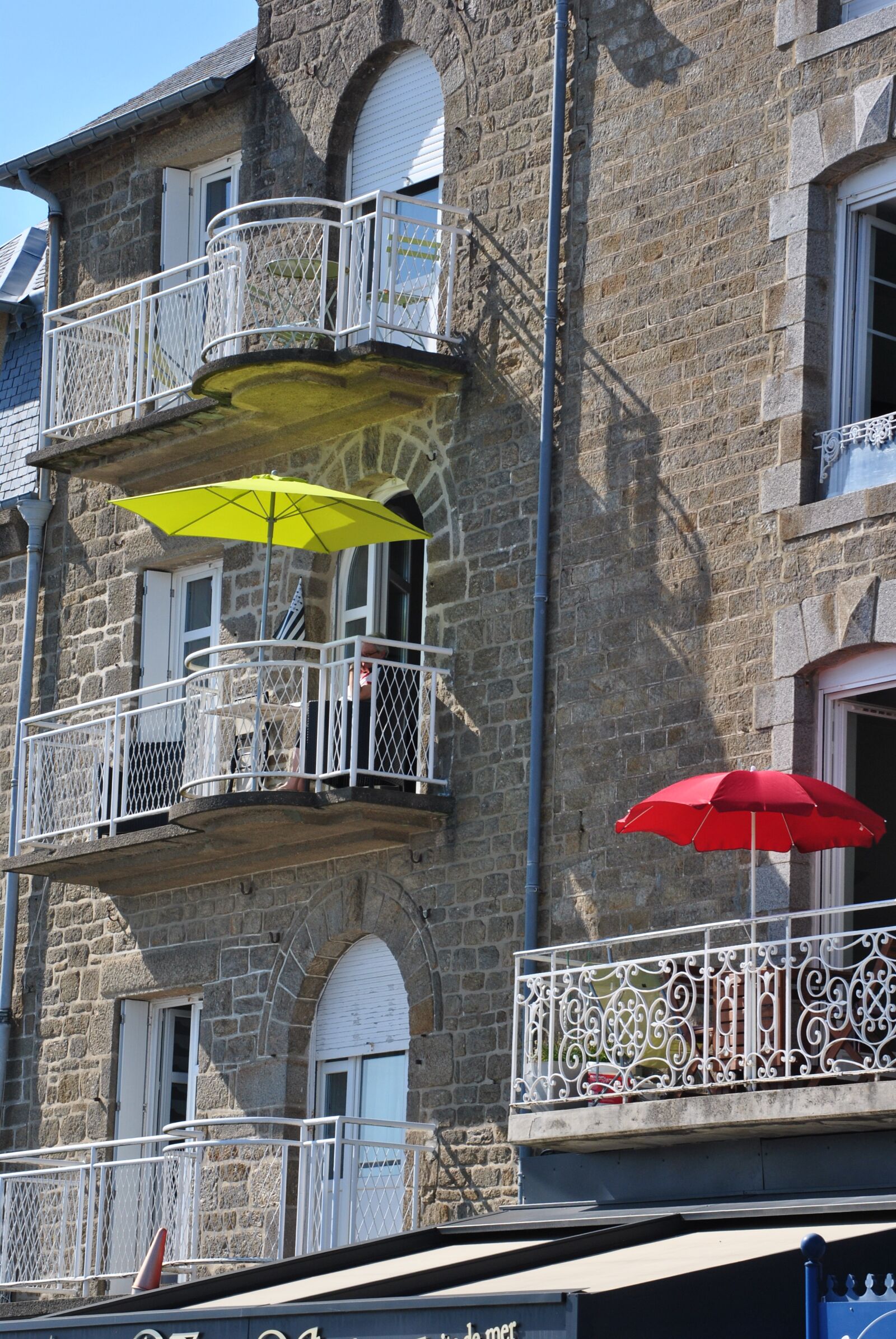 Nikon D3000 sample photo. Memory, parasol, brittany photography