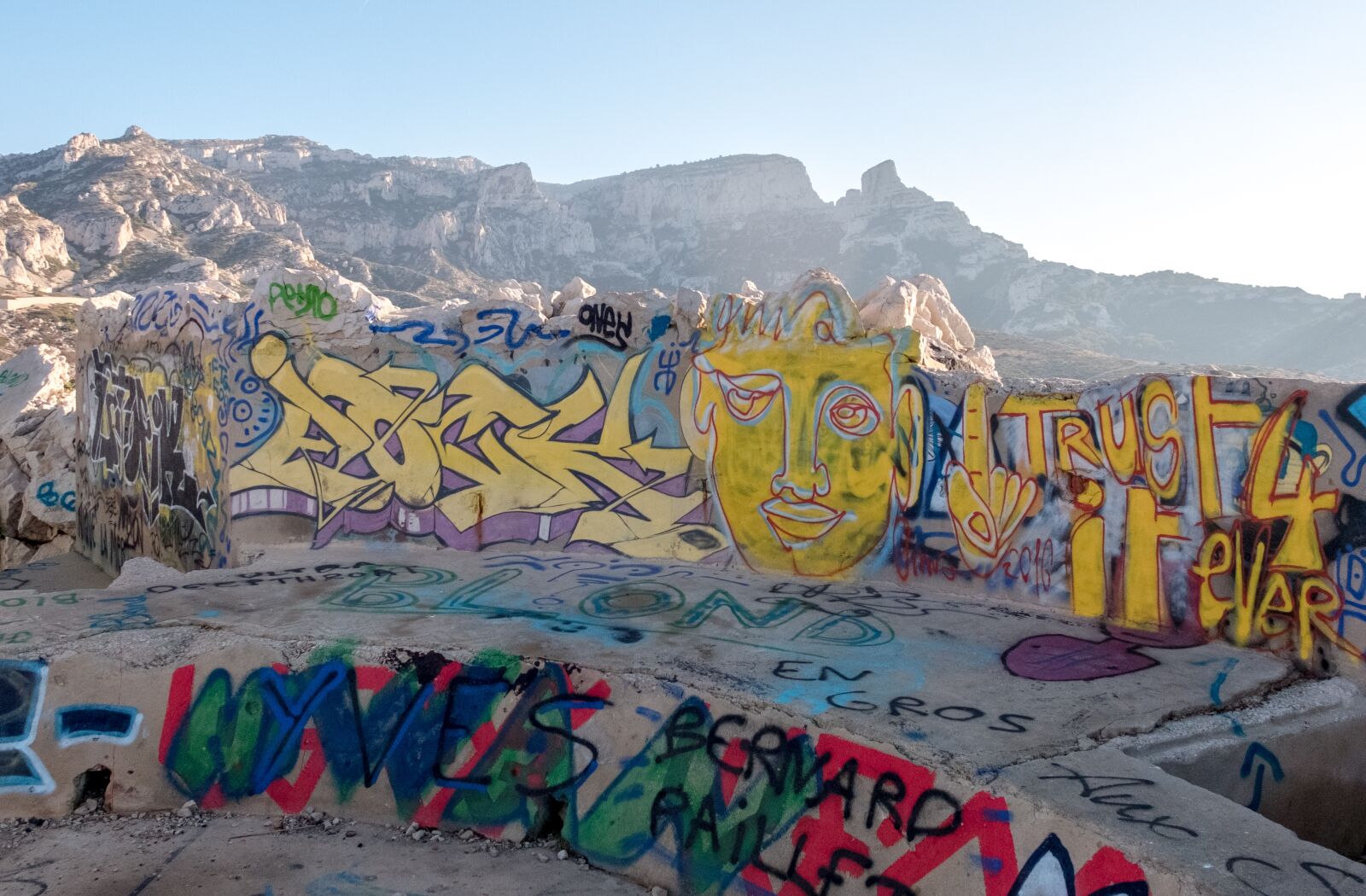 Fujifilm X30 sample photo. Marseille, bunker, calanque photography