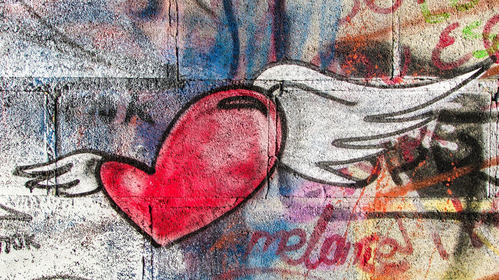 Canon PowerShot SX400 IS sample photo. Heart, flying, love photography