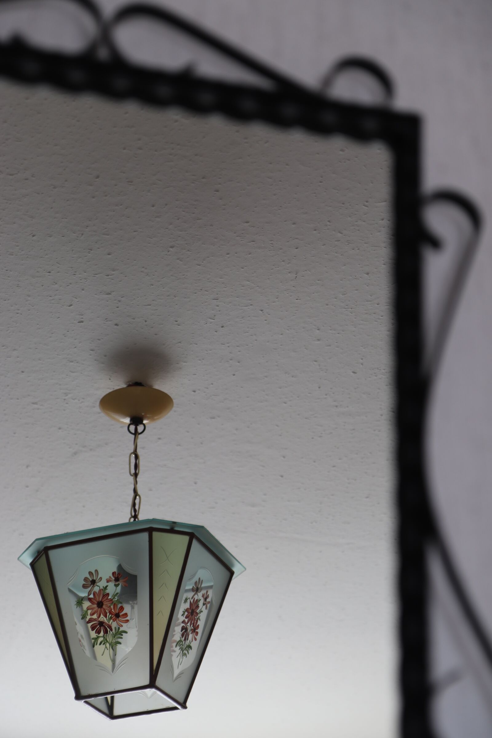 Canon EOS 800D (EOS Rebel T7i / EOS Kiss X9i) sample photo. Lamp, mirror, mirroring photography