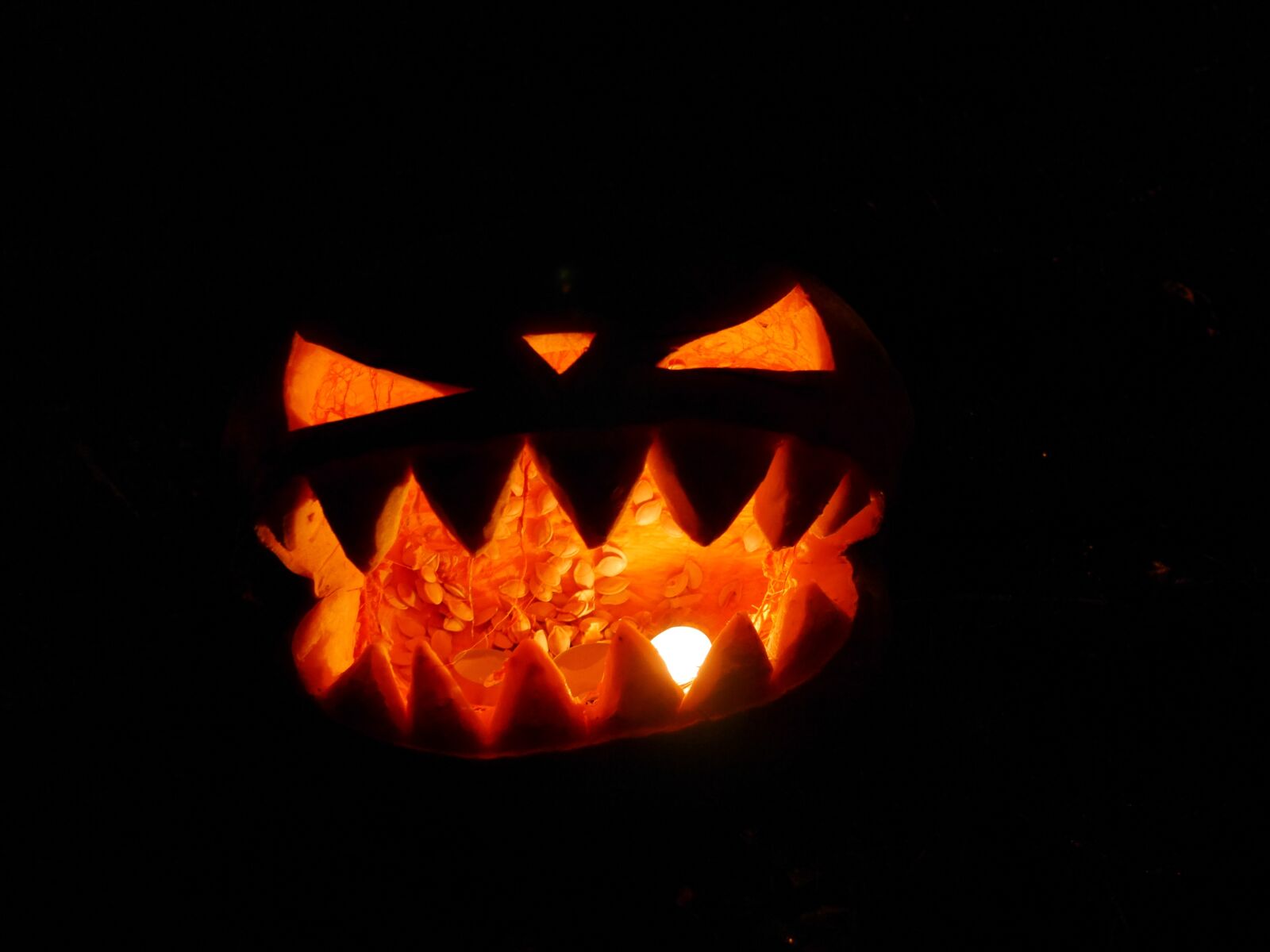 Panasonic Lumix DMC-G6 sample photo. Halloween, pumpkin, faces photography