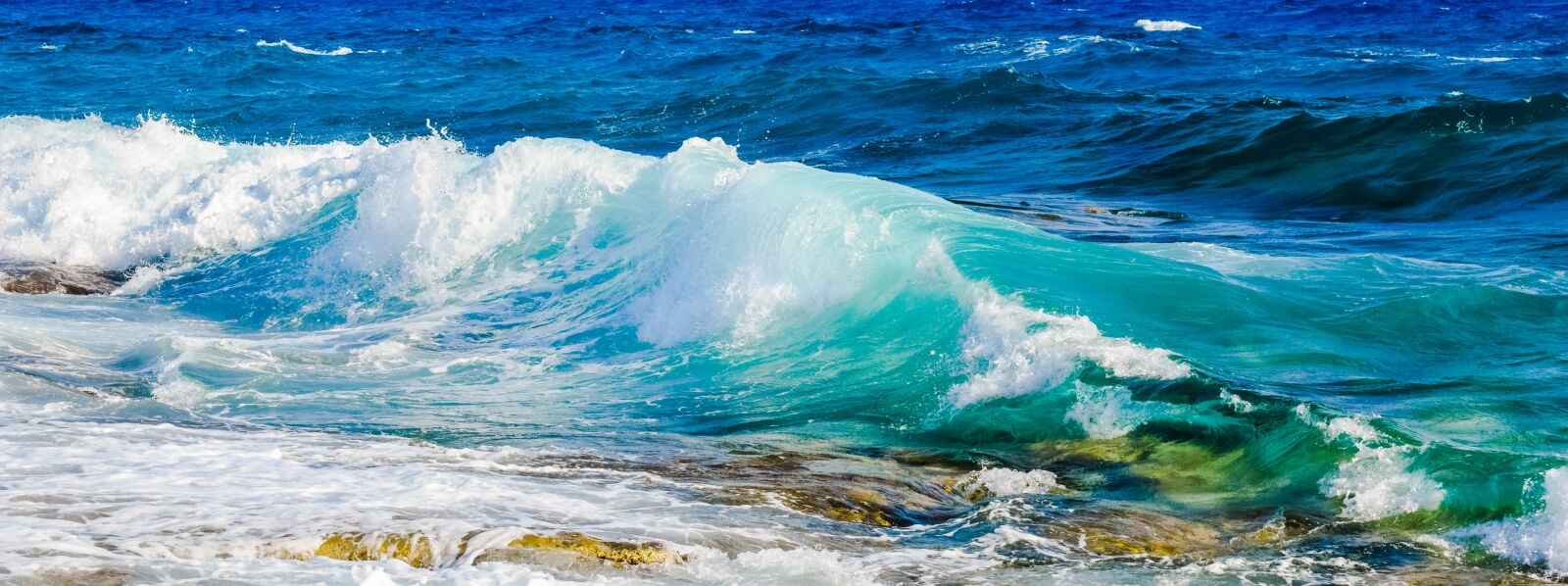Nikon D3300 sample photo. Shades of blue, wave photography