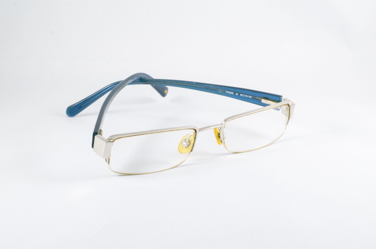 Nikon D7000 sample photo. Glasses, optometry, eye photography