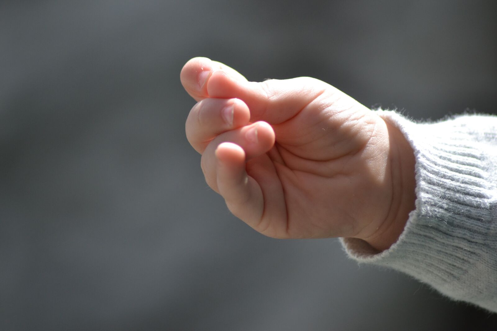 Nikon D3100 sample photo. Hand, baby, child photography