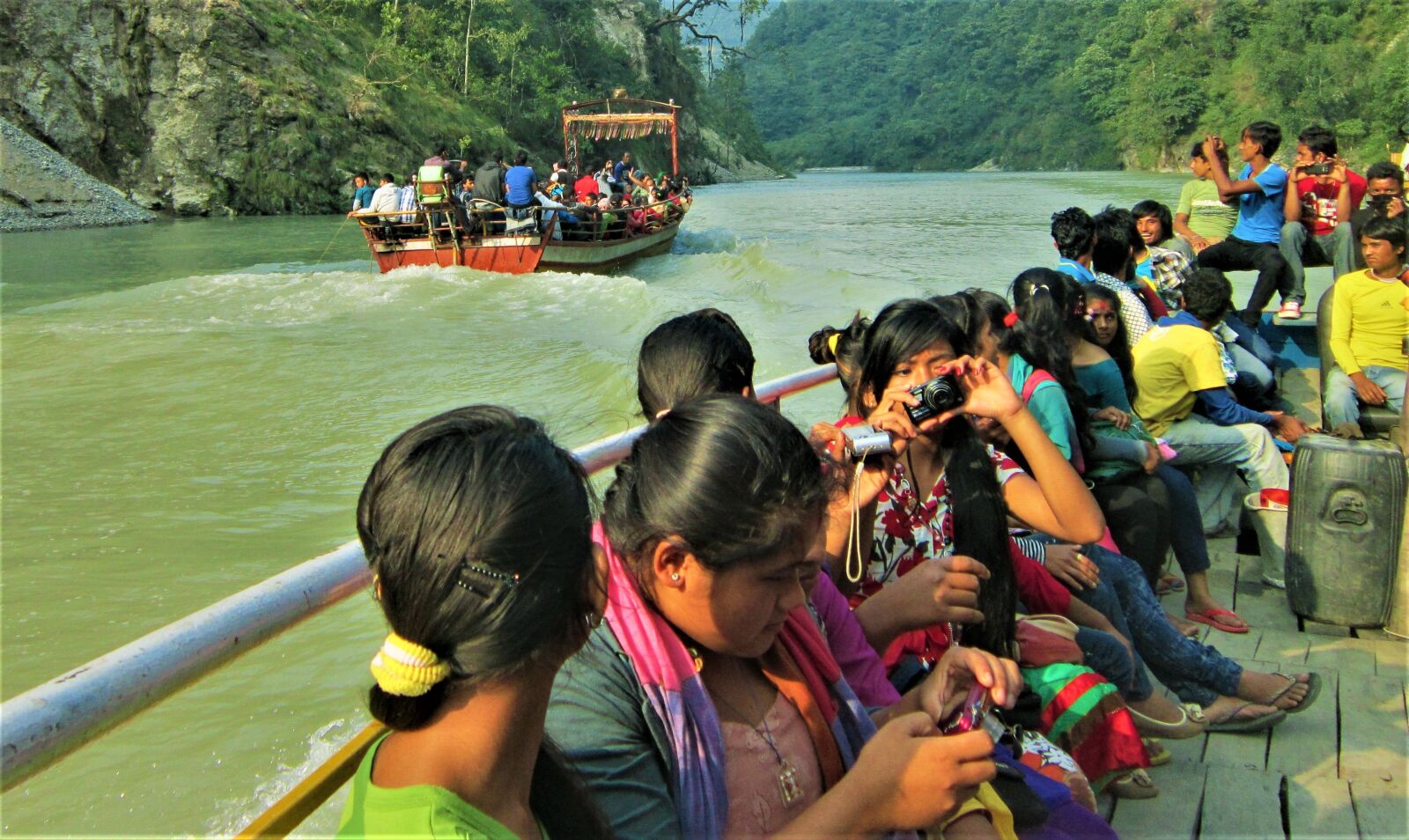 Canon PowerShot A3300 IS sample photo. Kaligandaki, stimar, rafting photography