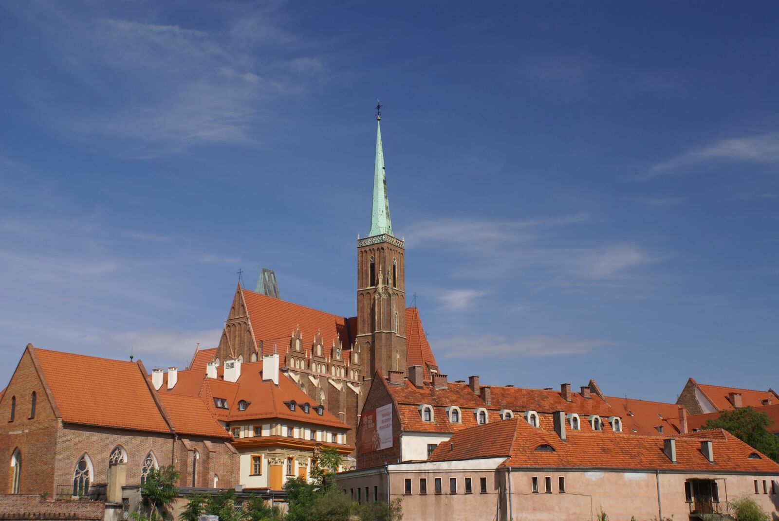 Sony Alpha DSLR-A100 sample photo. Poland, wrocław, architecture photography