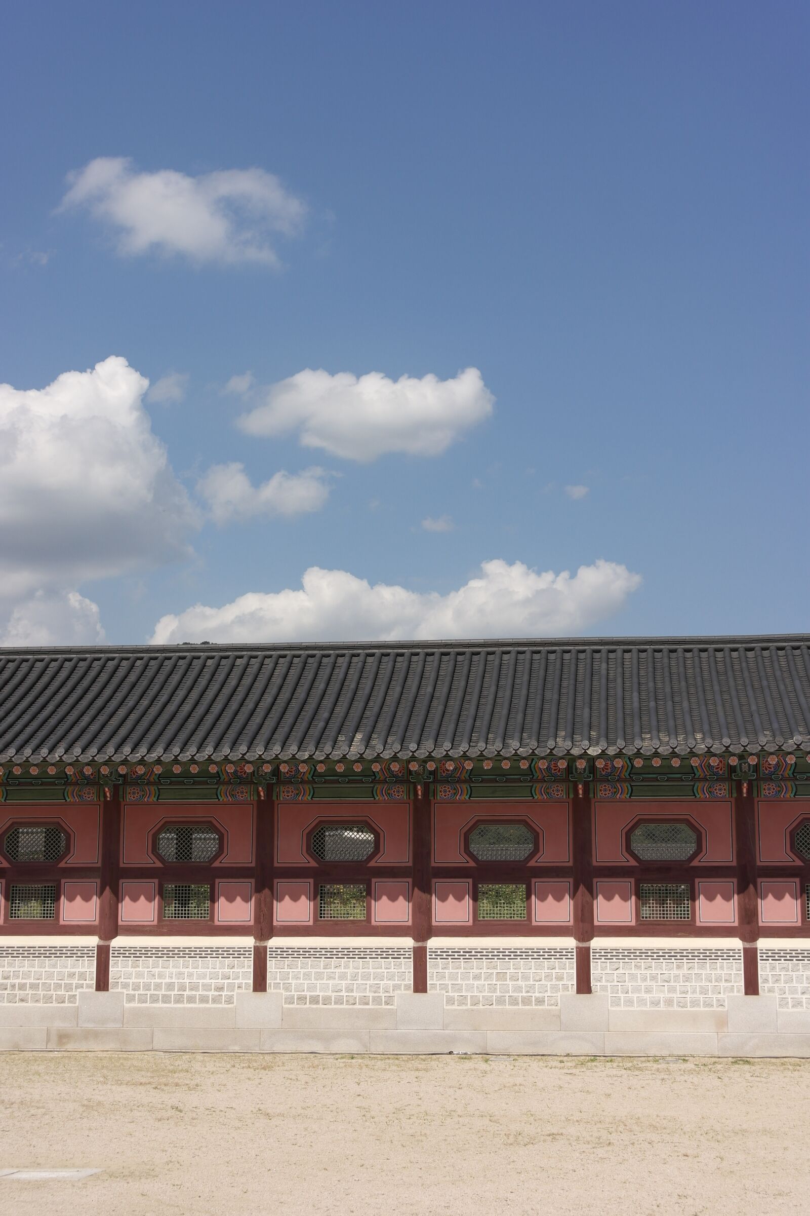 Samsung NX1000 sample photo. Gyeongbok palace, sky, republic photography