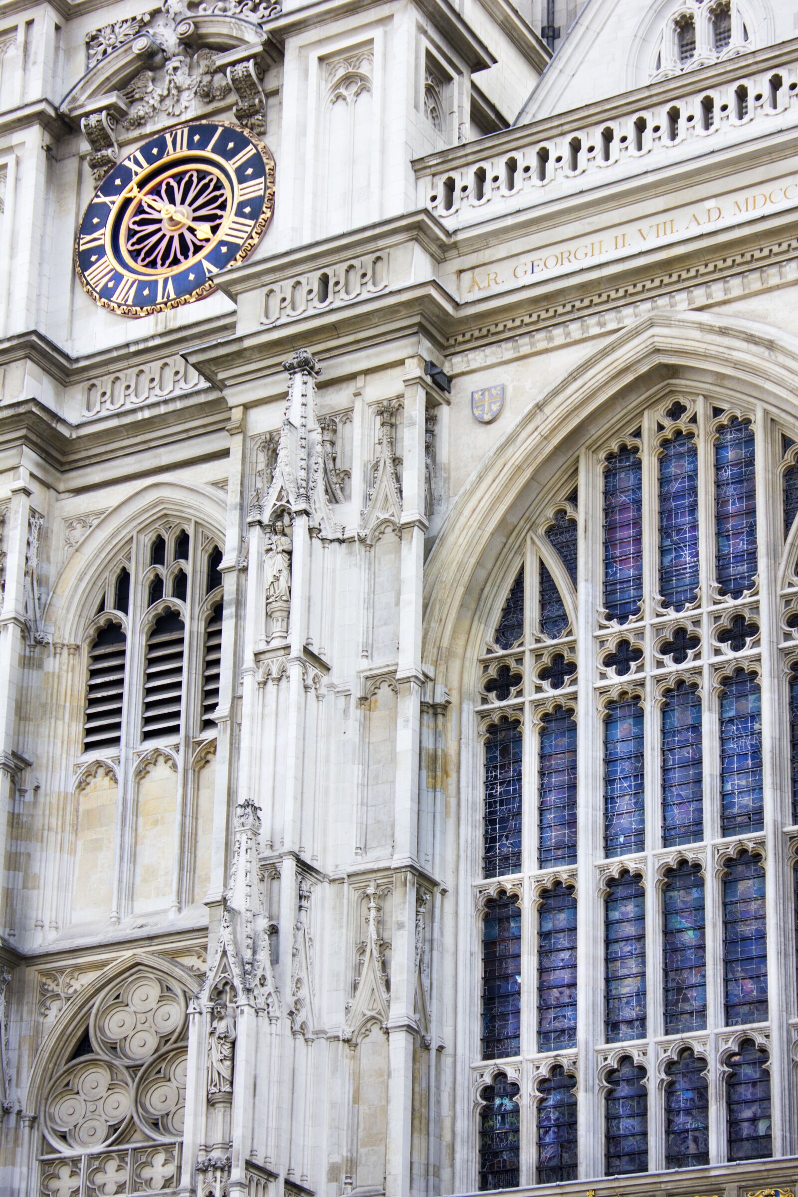 Canon EOS 550D (EOS Rebel T2i / EOS Kiss X4) sample photo. Architecture, london, center photography