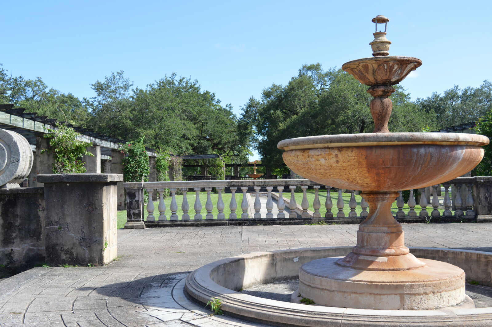 Nikon D3200 sample photo. Coral, gables, founation, old photography