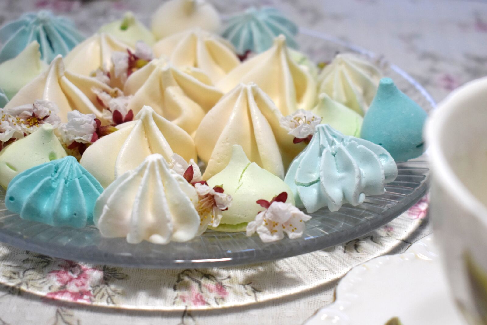 Nikon D3400 sample photo. Dessert, tenderness, sweets photography
