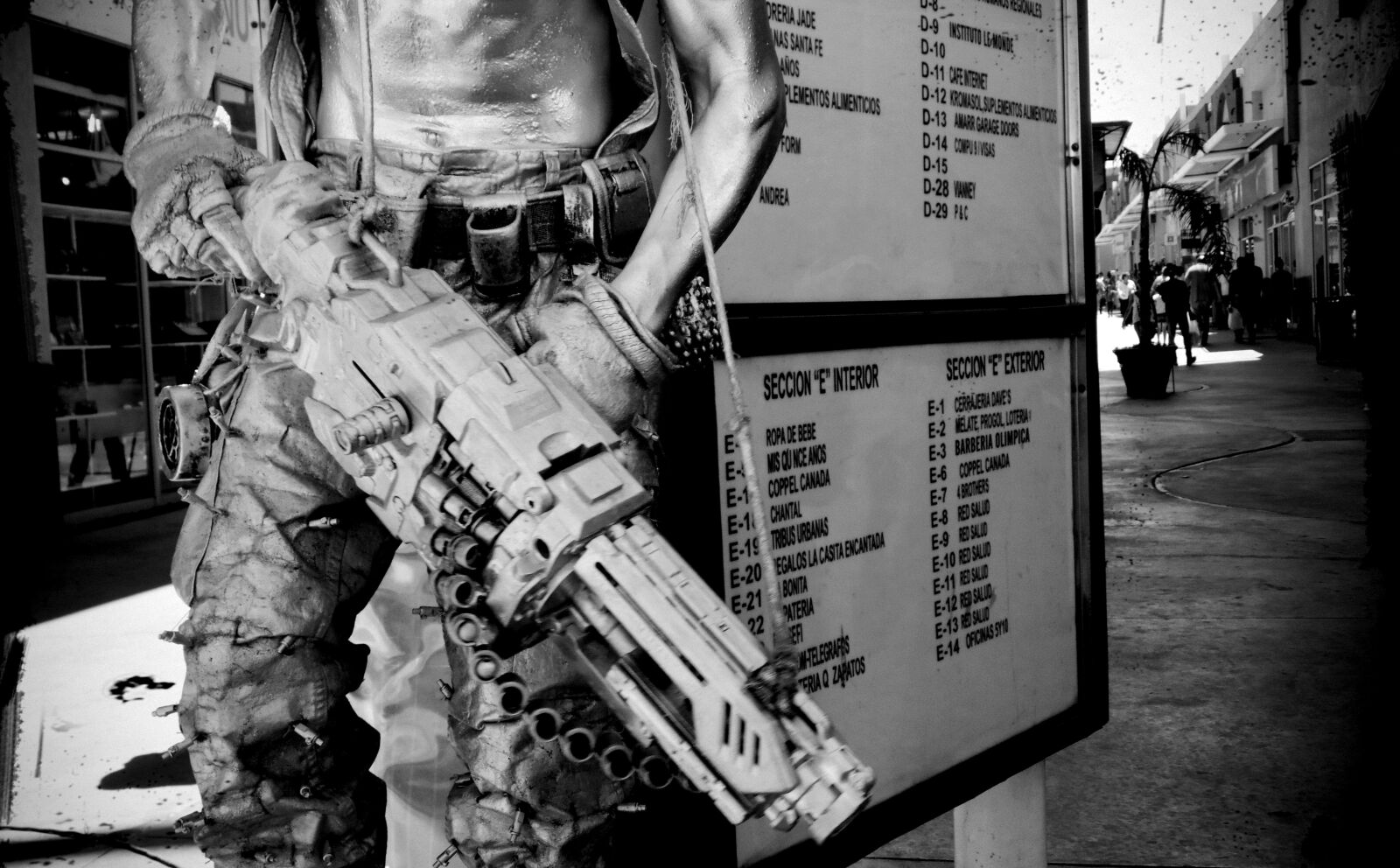Samsung WB100/  WB101 sample photo. Arma, fotografia, mimo, soldado photography
