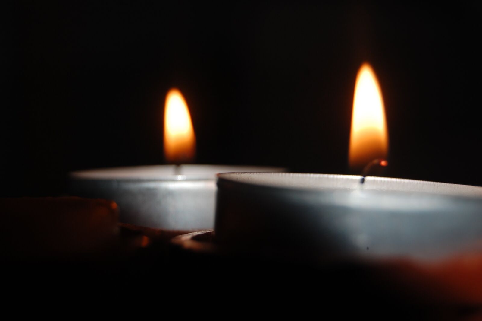 Nikon D40 sample photo. Candles, light, candlelight photography