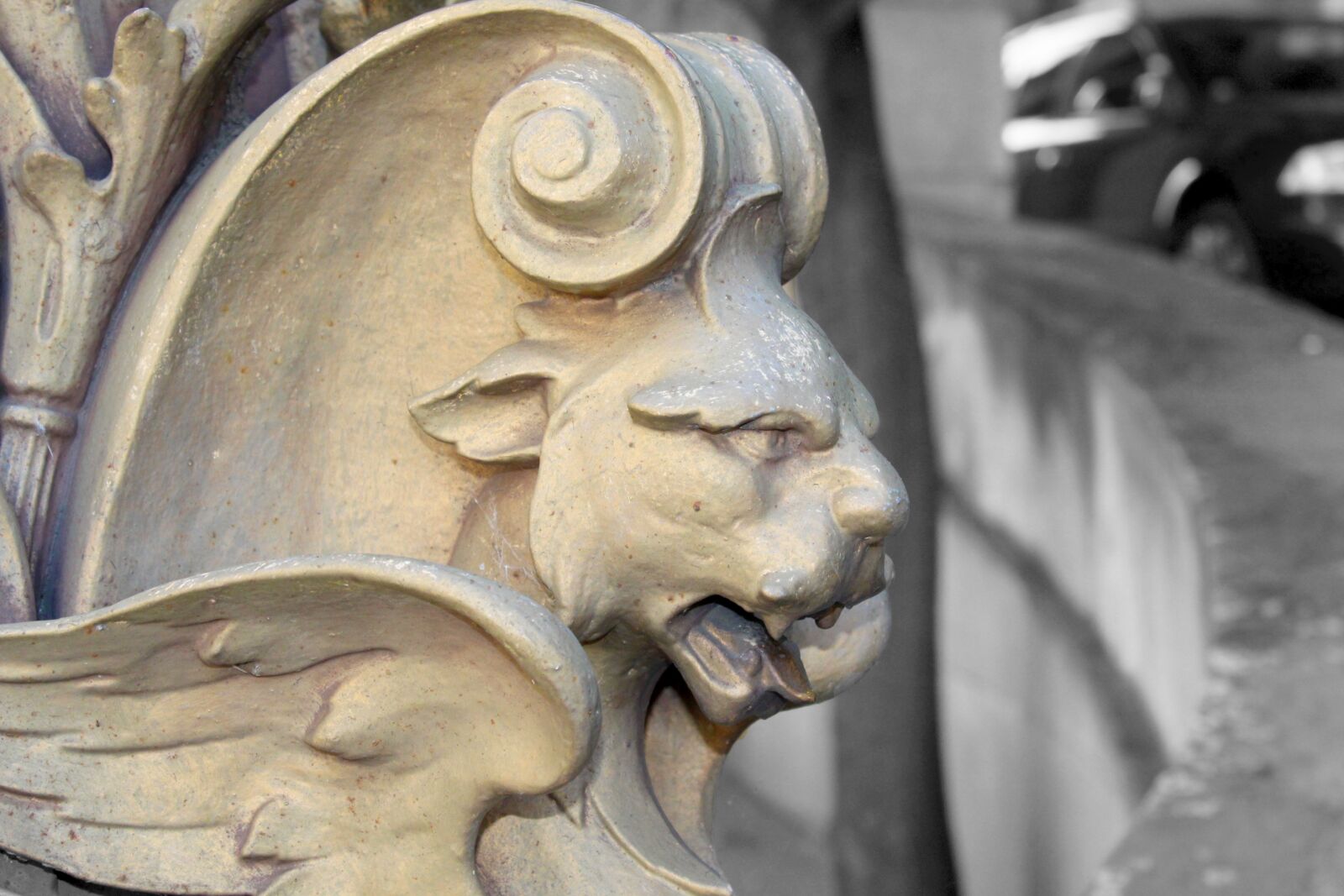 Canon EOS 1300D (EOS Rebel T6 / EOS Kiss X80) sample photo. Prague, sculpture, architecture photography