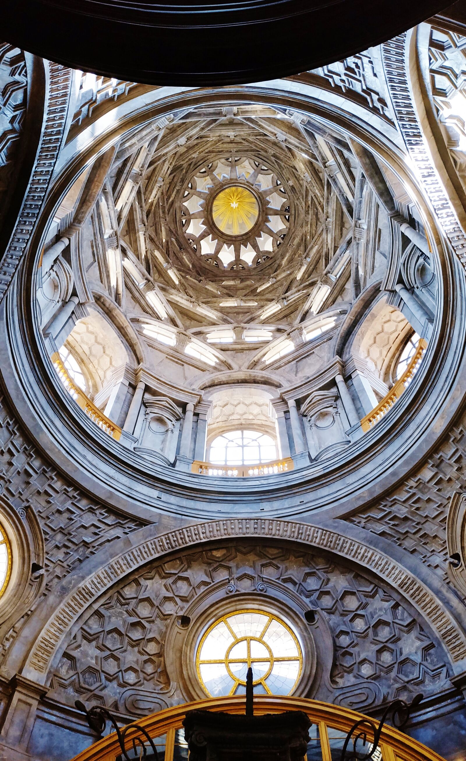 Xiaomi Redmi Note 5 sample photo. Dome, time, church photography