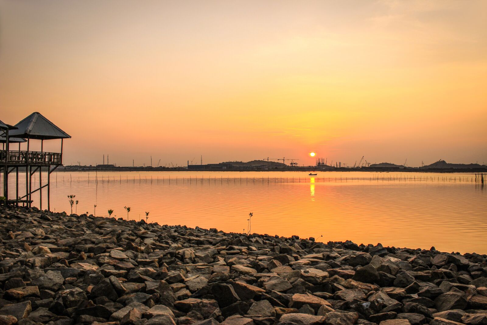 Canon EOS 600D (Rebel EOS T3i / EOS Kiss X5) sample photo. Landscape, sunset, nature photography