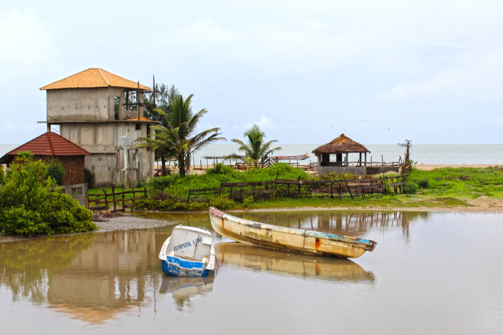 Canon EOS 600D (Rebel EOS T3i / EOS Kiss X5) sample photo. Fishing boats, africa, fishing photography