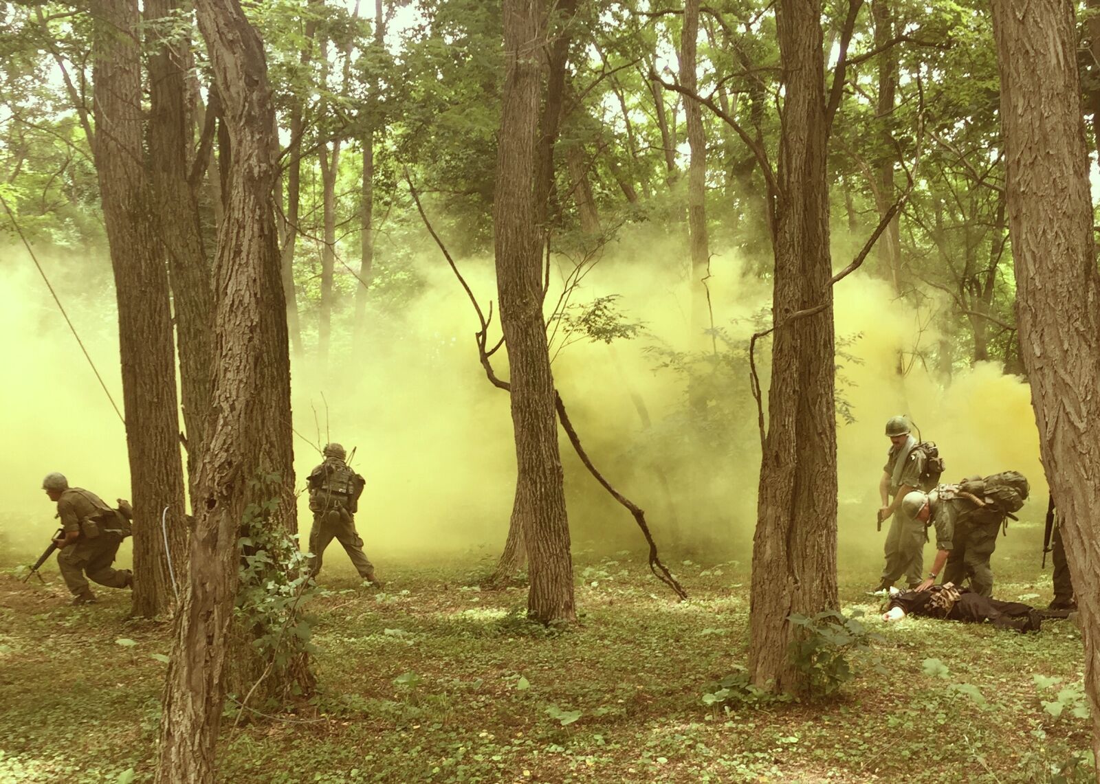 iPhone 6 Plus back camera 4.15mm f/2.2 sample photo. Soldier, war, veteran photography