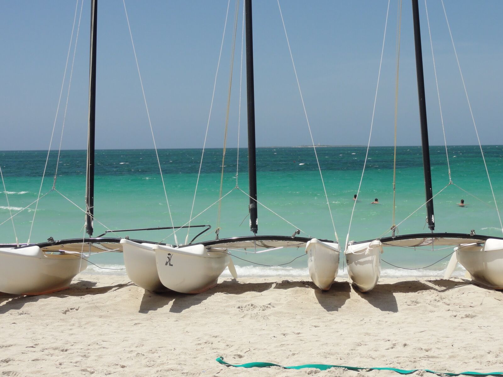 Sony DSC-HX5V sample photo. Cuba, varadero, boats photography